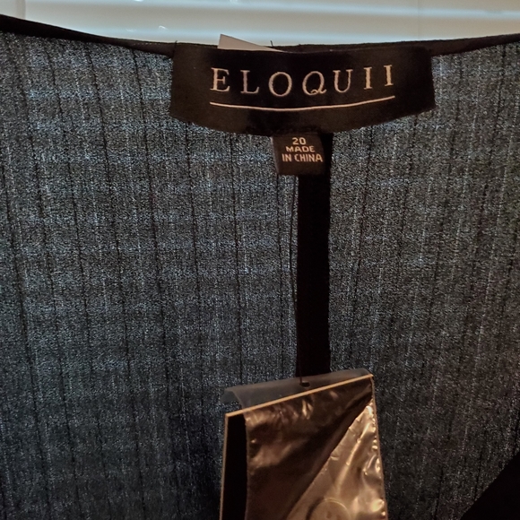 Faux wrap top - Picture 4 of 11